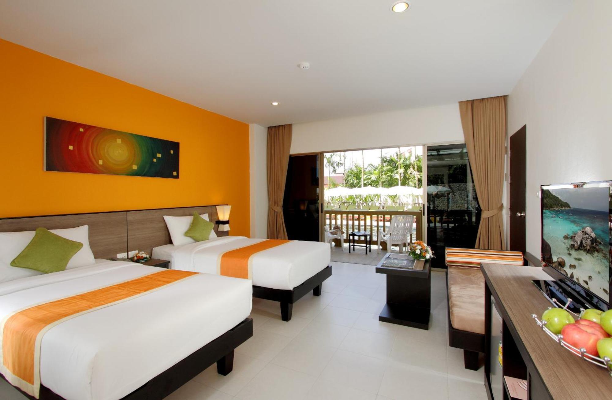 Doppel-/Zweibettzimmer mit Zugang zum Pool